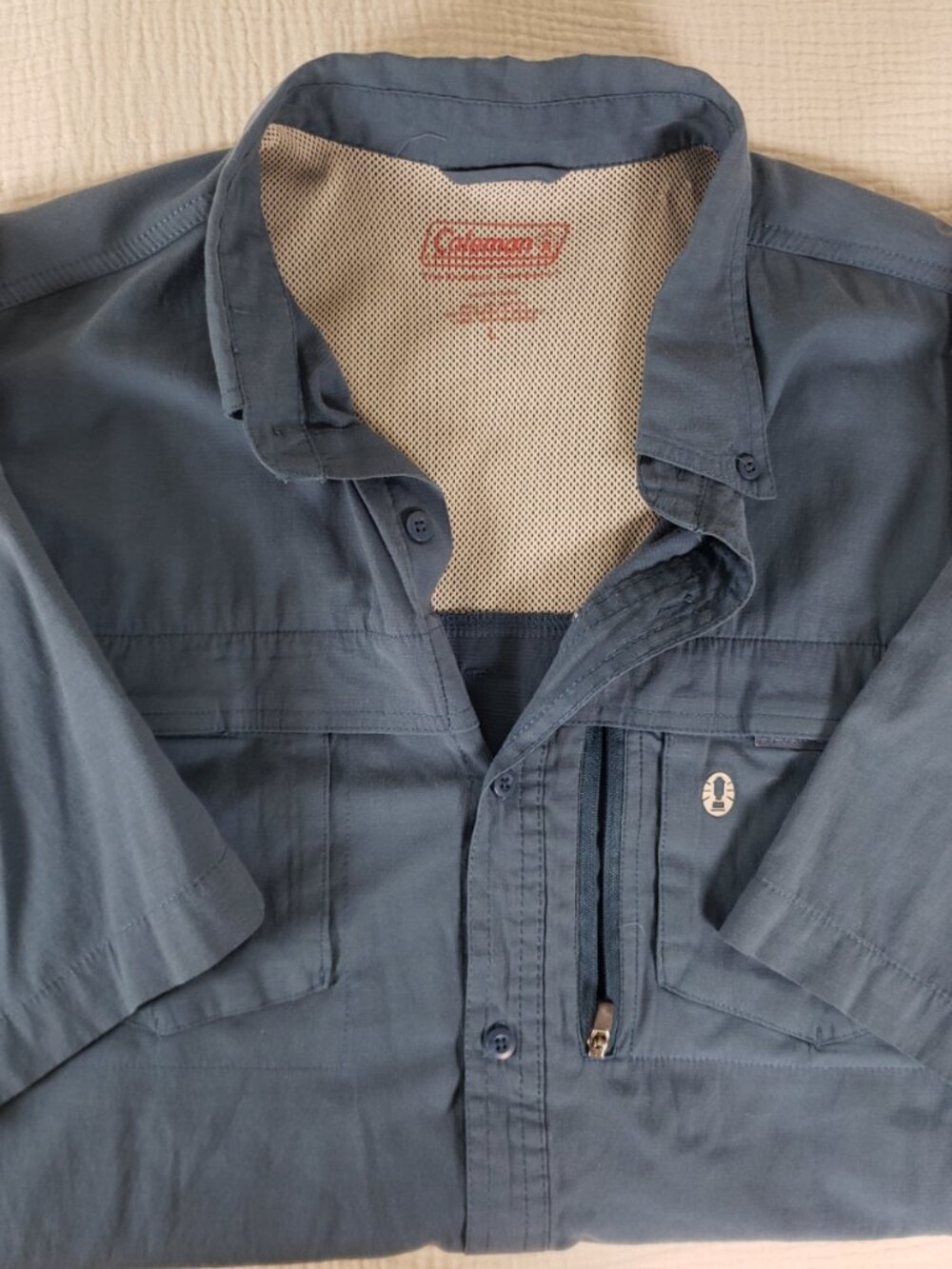 Short Sleeve Coleman Large Men's Button up